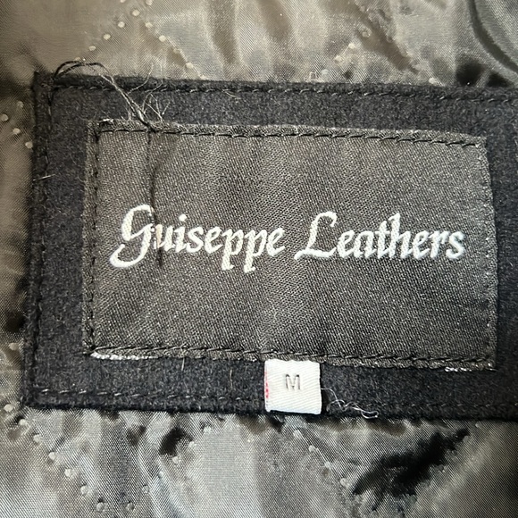 Men’s Varsity Jacket with leather arms. Size M - Picture 4 of 6